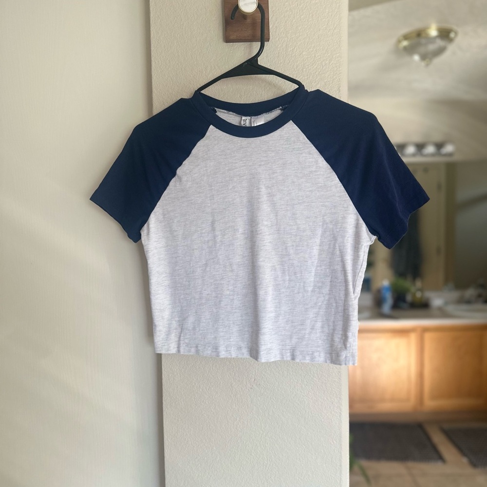 H&M Crop Top Navy and Light Gray Tee
